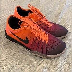 Nike Free TR 6